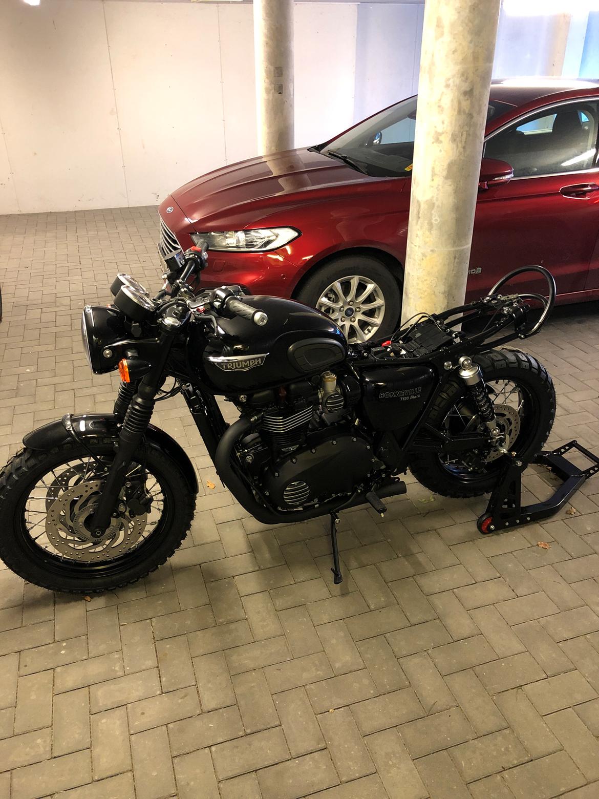 Triumph Bonneville T120 Black billede 11