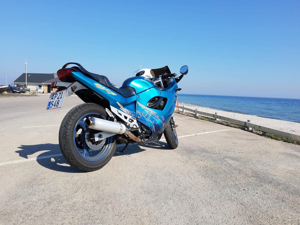 Suzuki GSX 600 F billede 3