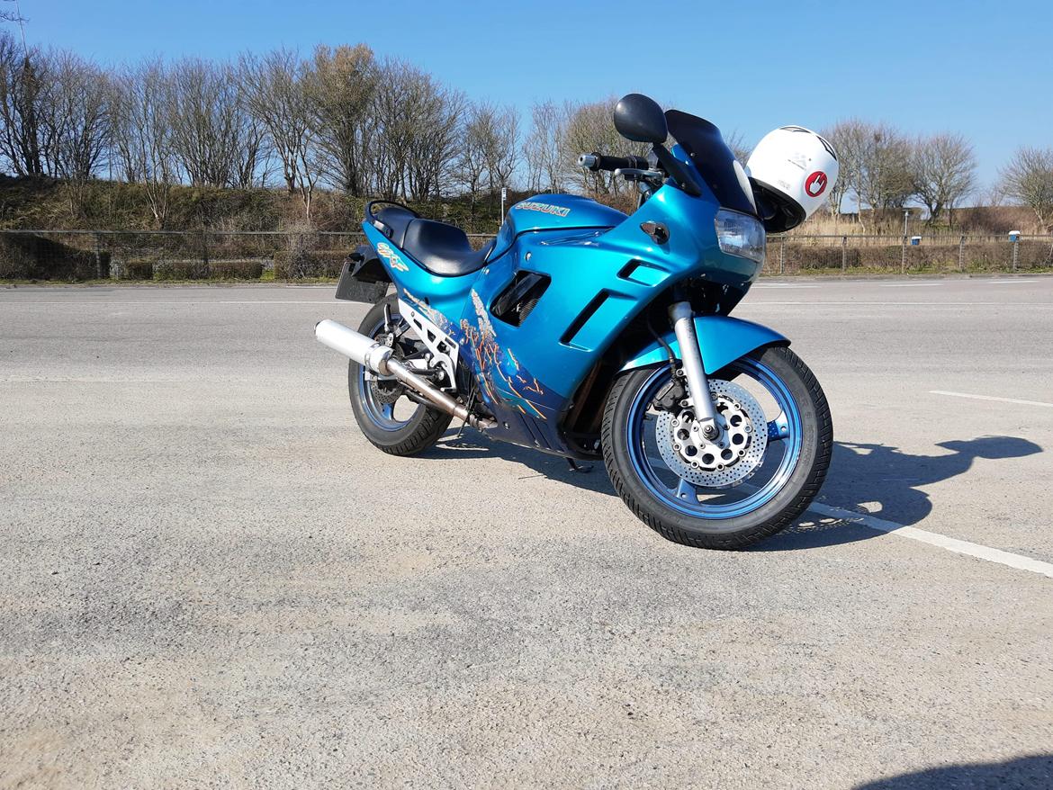 Suzuki GSX 600 F billede 1