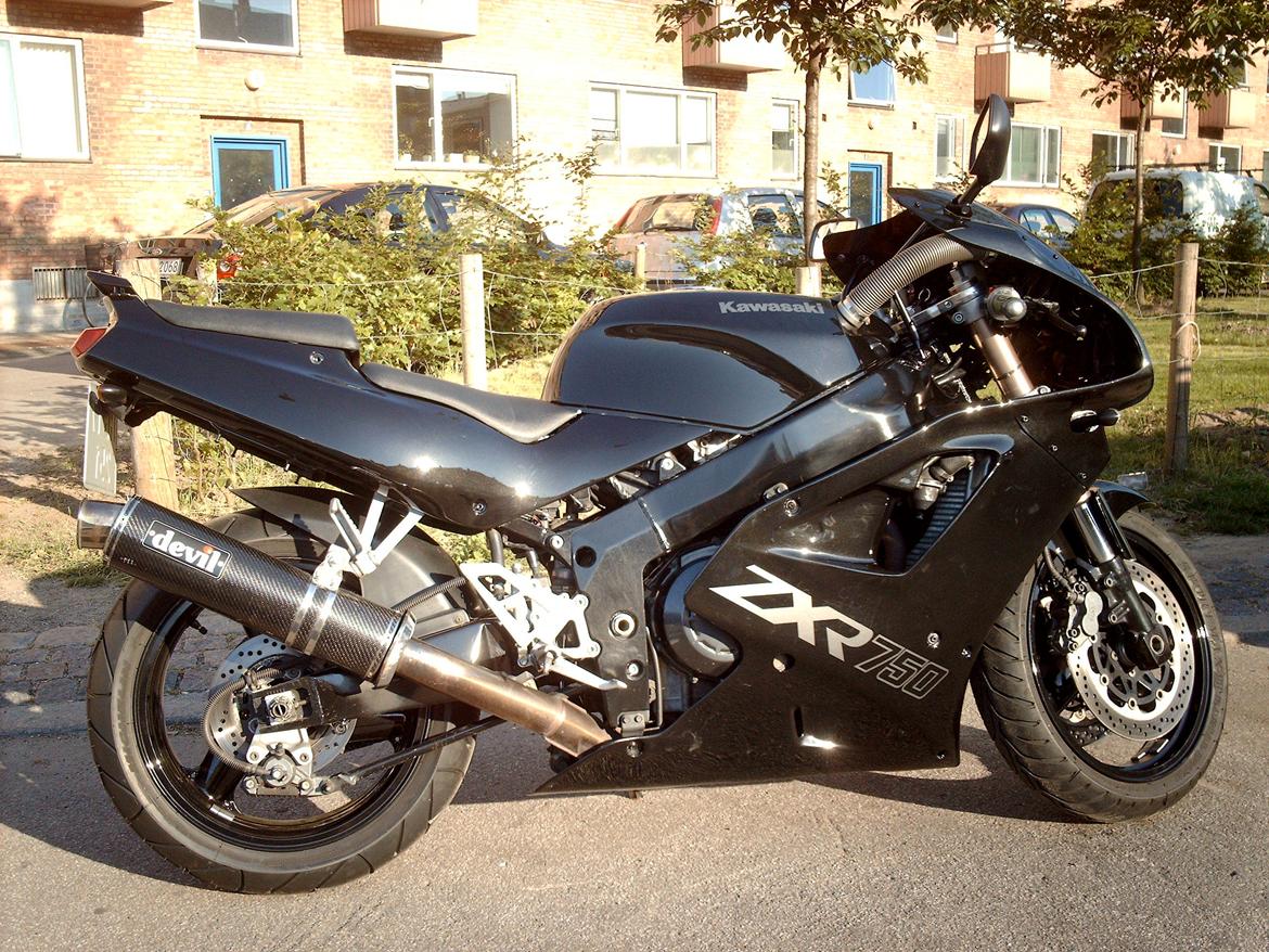 Kawasaki ZXR750 billede 5