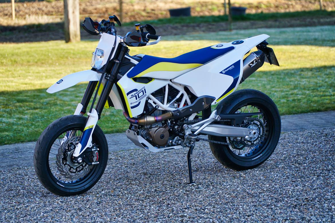 Husqvarna 701 Supermoto billede 1