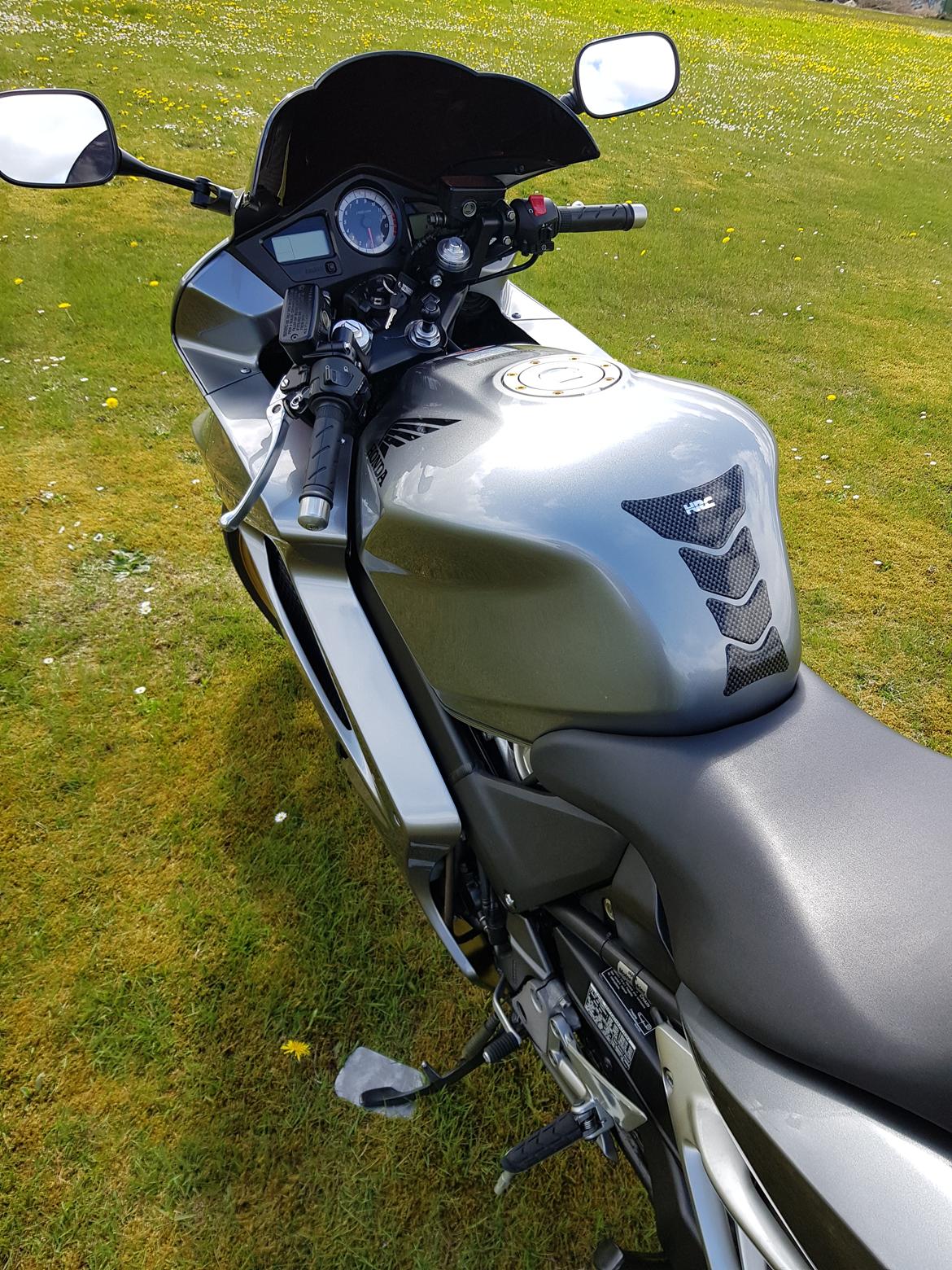 Honda VFR 800 v-tec  billede 8