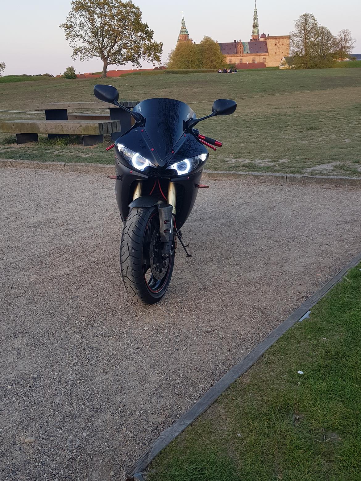 Yamaha yzf r6  billede 1