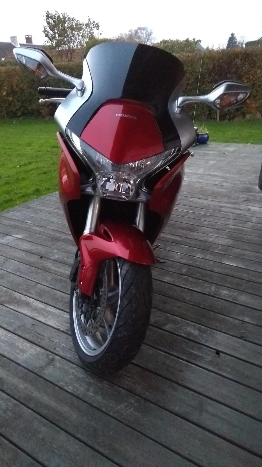 Honda VFR 1200F  billede 1