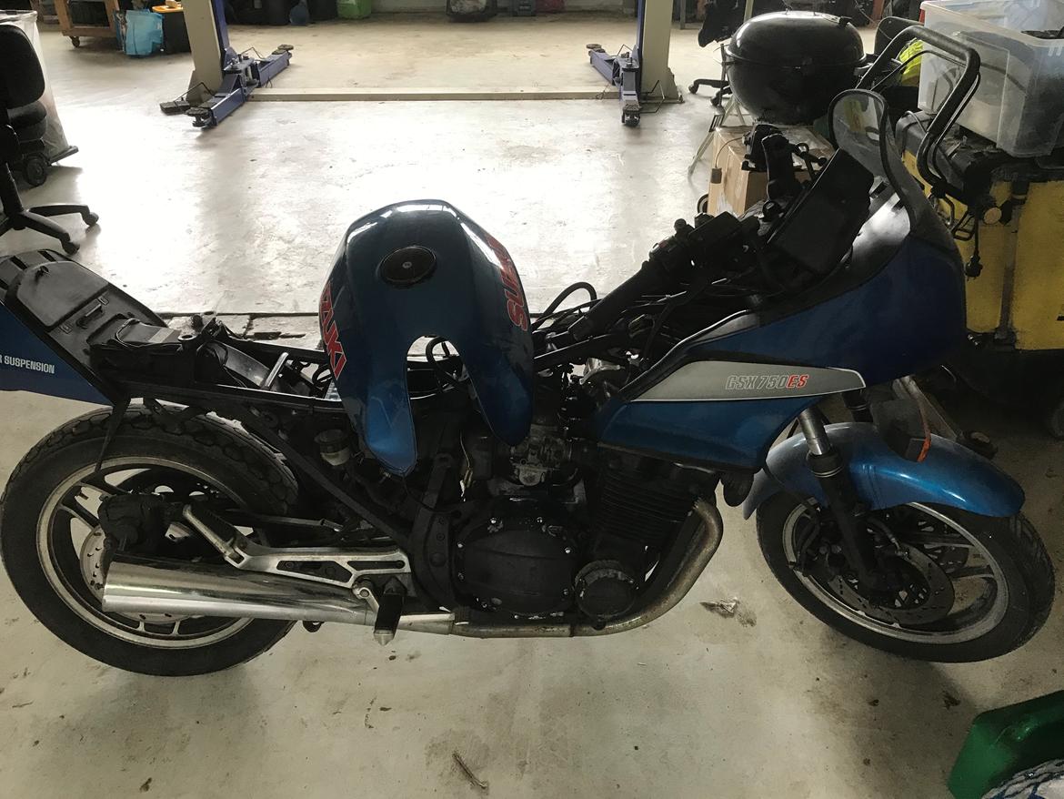 Suzuki GSX 750 ES billede 5