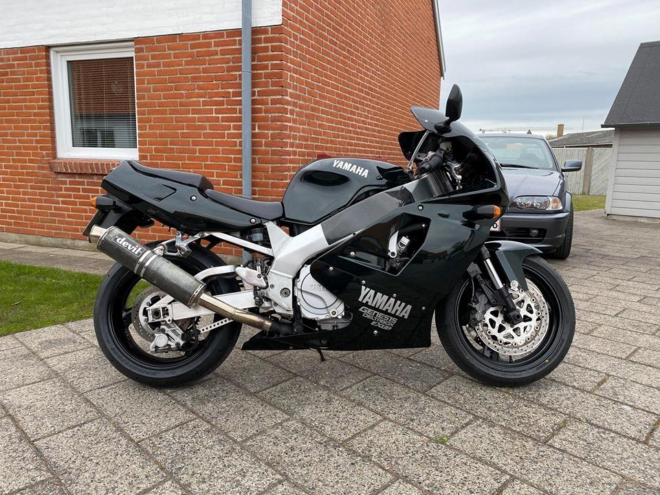 Yamaha yzf 750 r billede 4