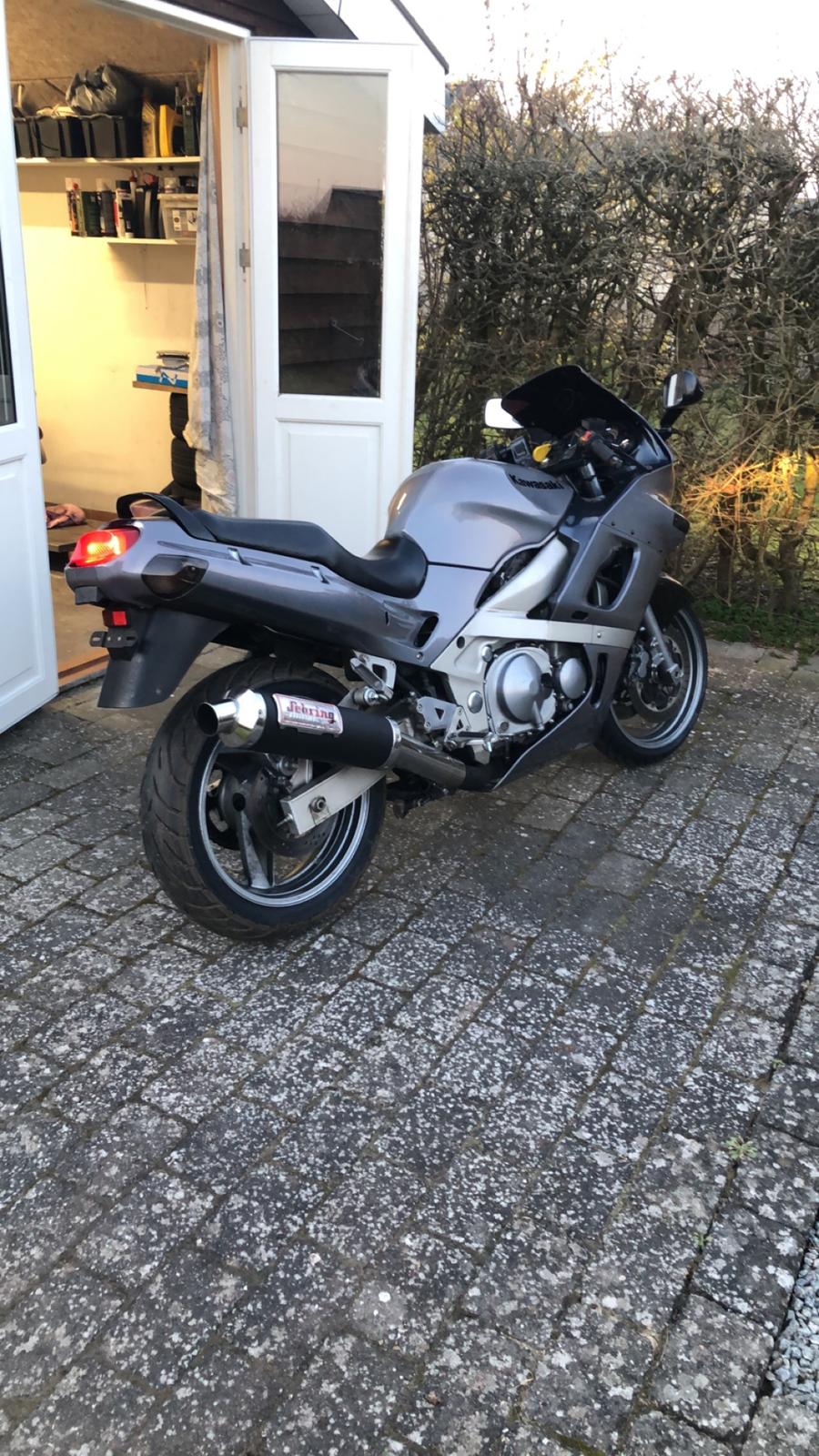 Kawasaki ZZR 600  billede 4