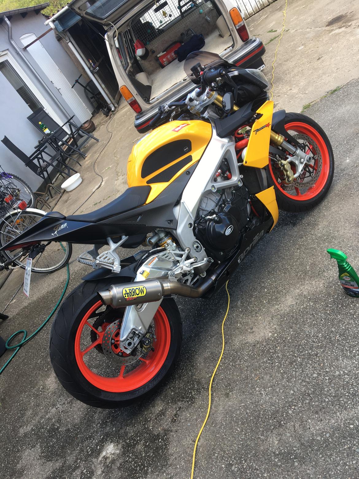 Aprilia V4R billede 5