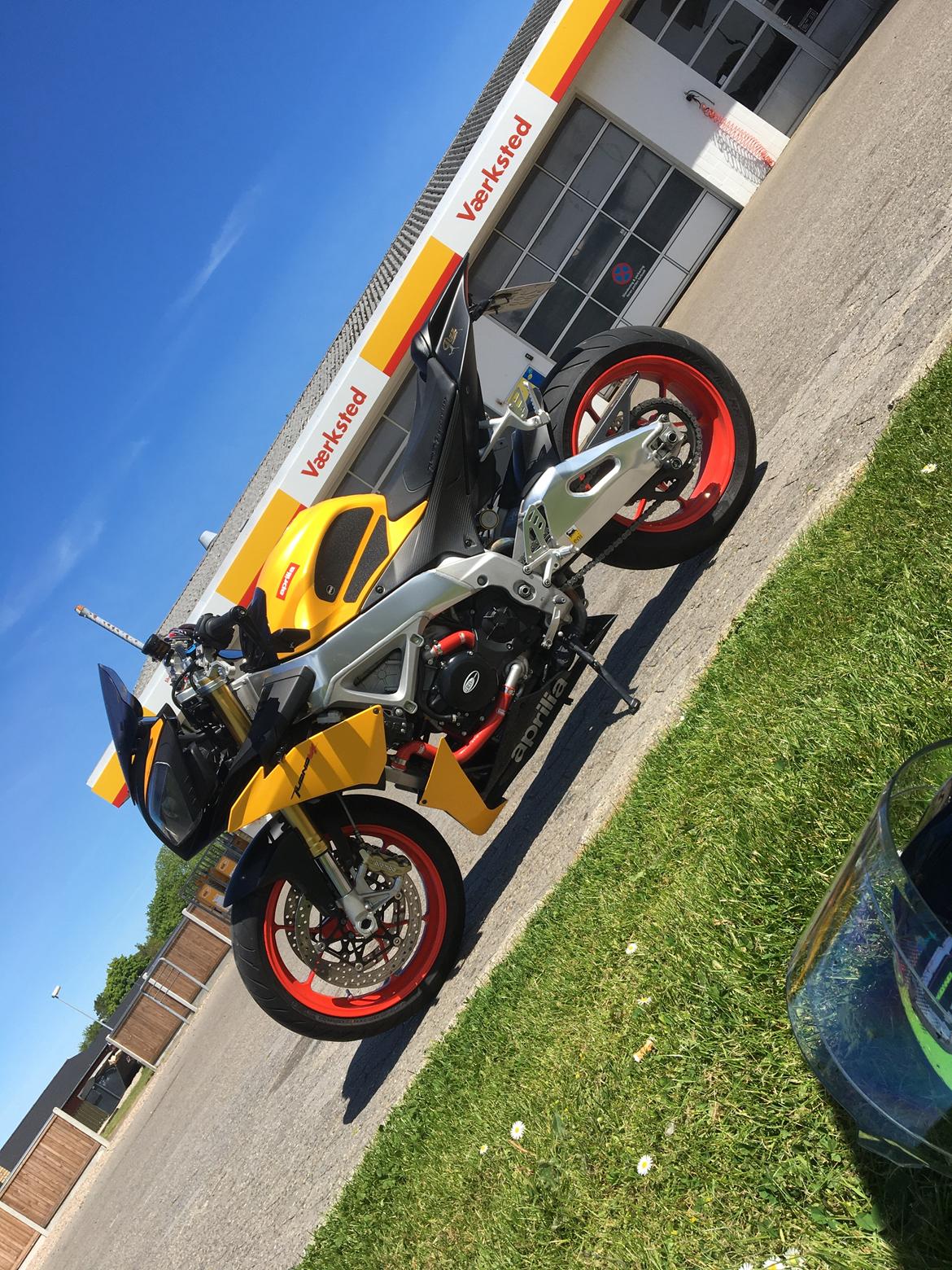 Aprilia V4R billede 6