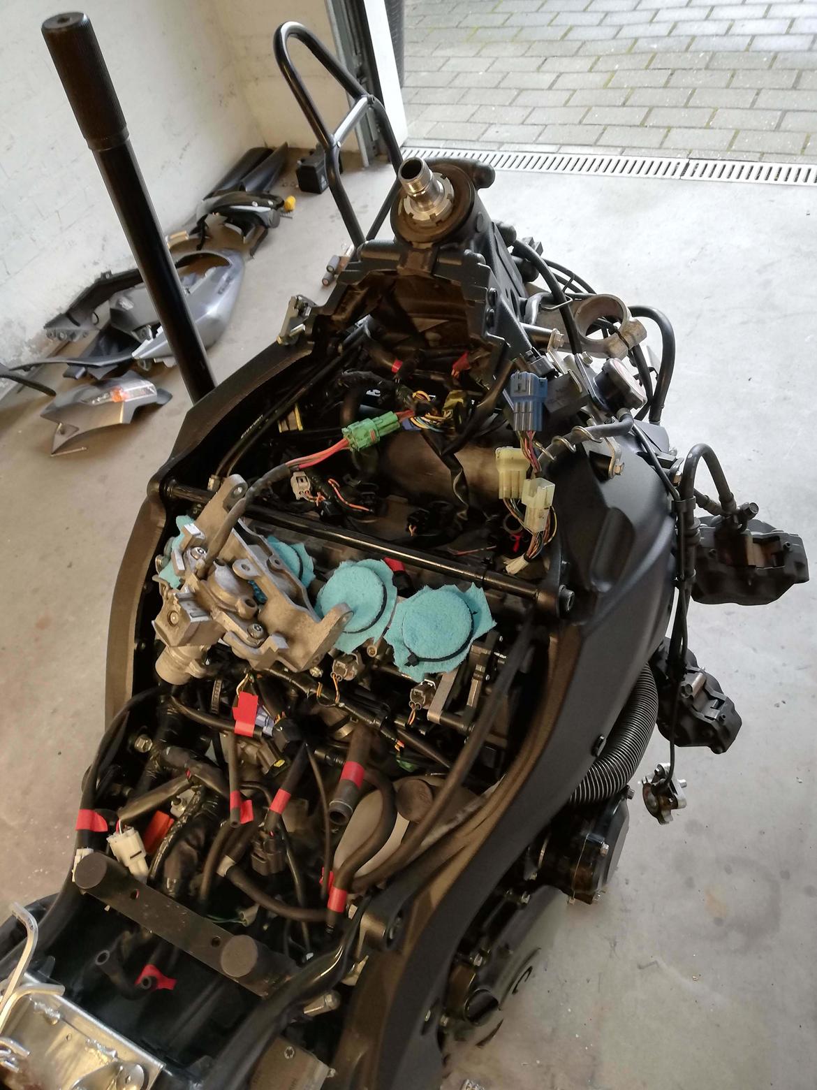 Suzuki GSR 600A billede 8