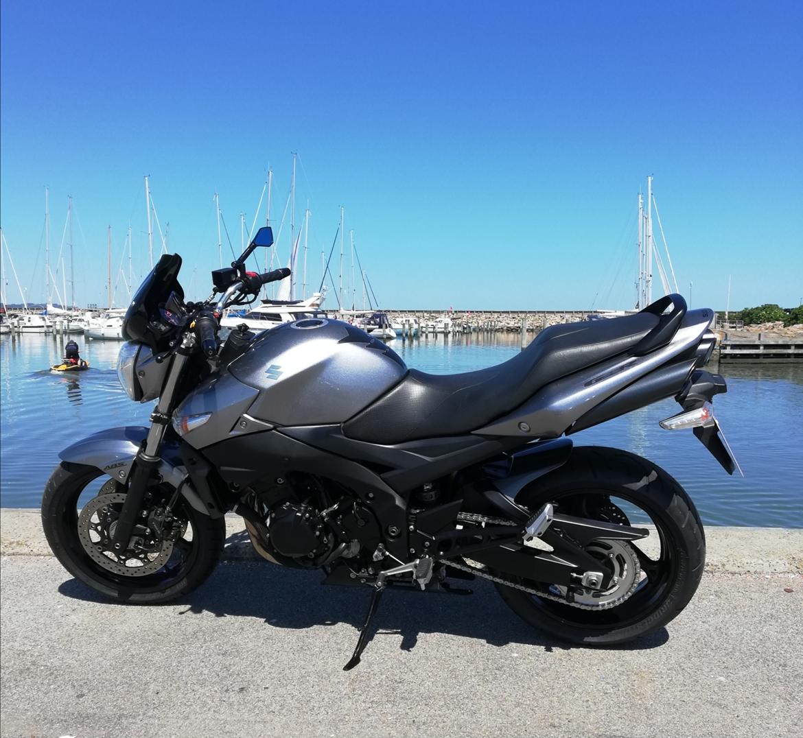 Suzuki GSR 600A billede 2