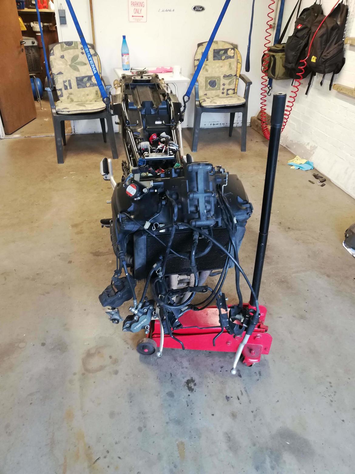 Suzuki GSR 600A billede 9