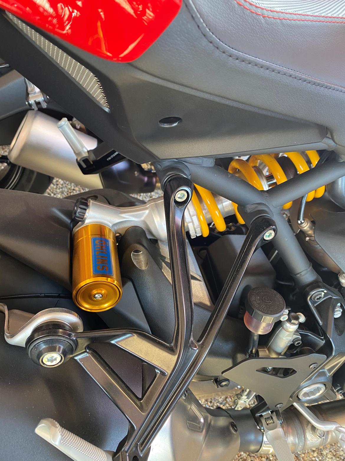 Ducati Monster 1200 R (SOLGT) billede 5