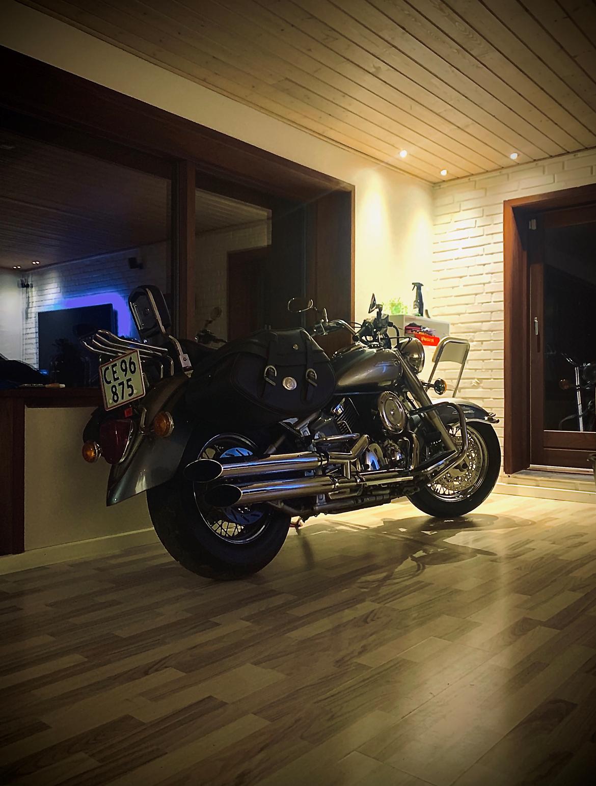 Yamaha XVS Dragstar 1100, billede 3