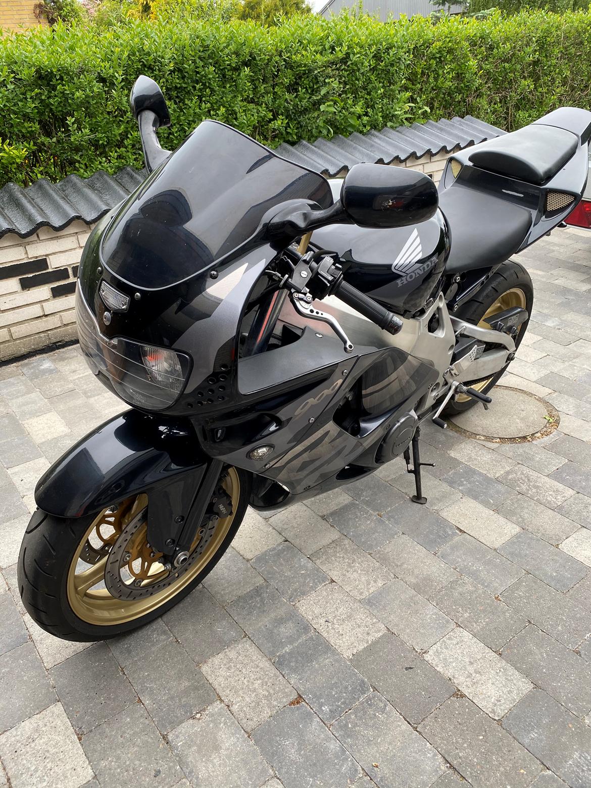 Honda Cbr 900 RR billede 2