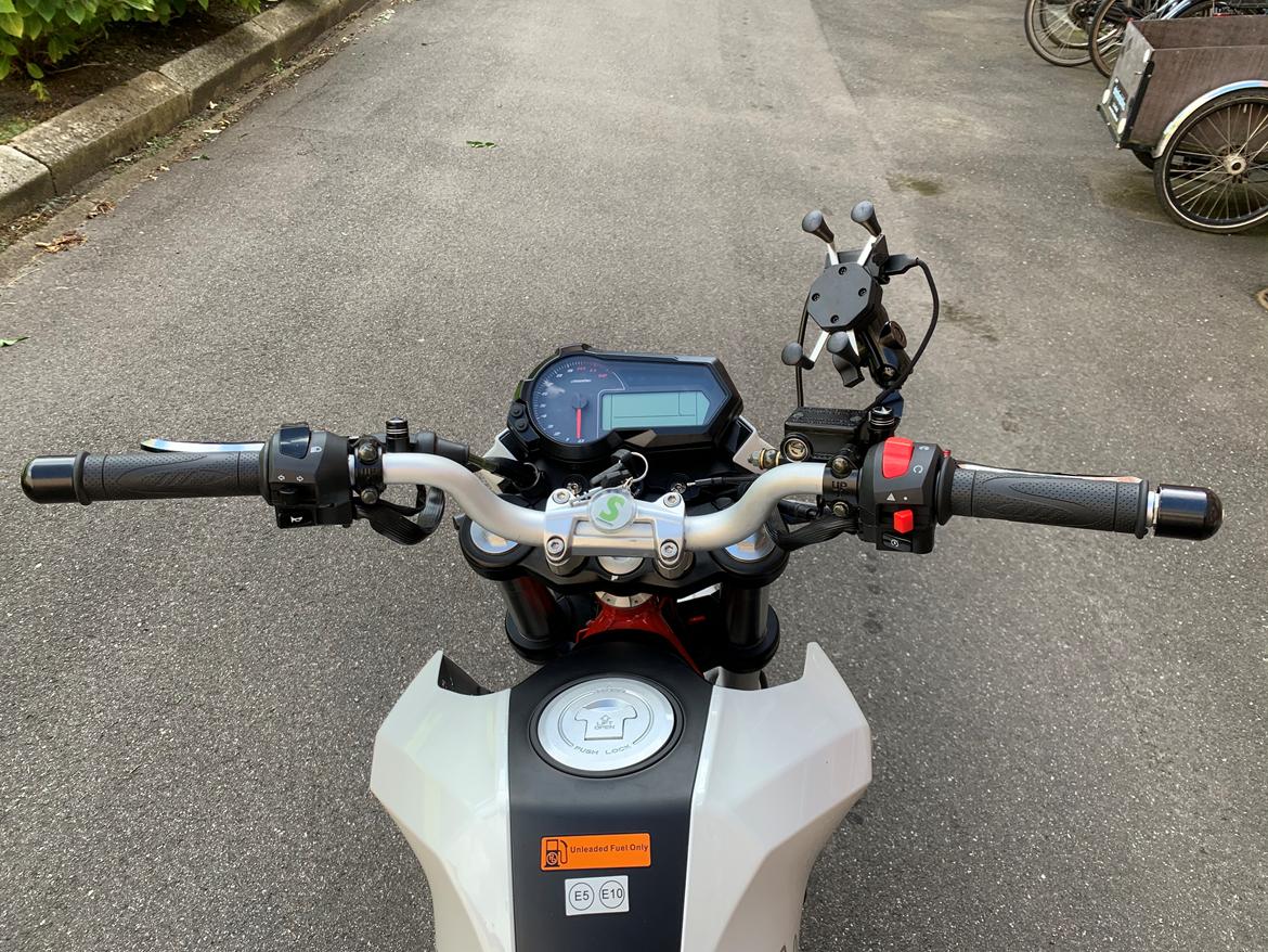 Benelli TNT 125 billede 7