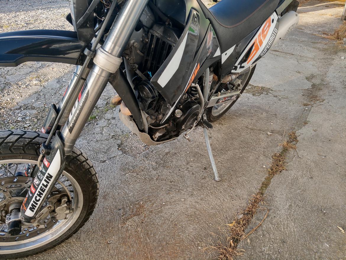 KTM 640 LC4-E Supermoto billede 8