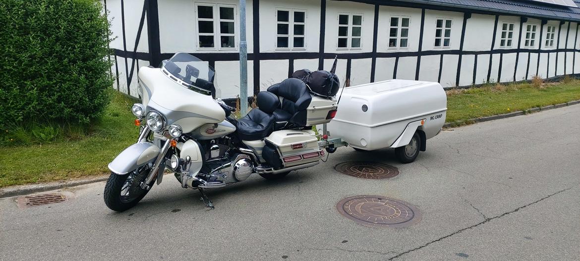 Harley Davidson CVO FLHTCUISE billede 9