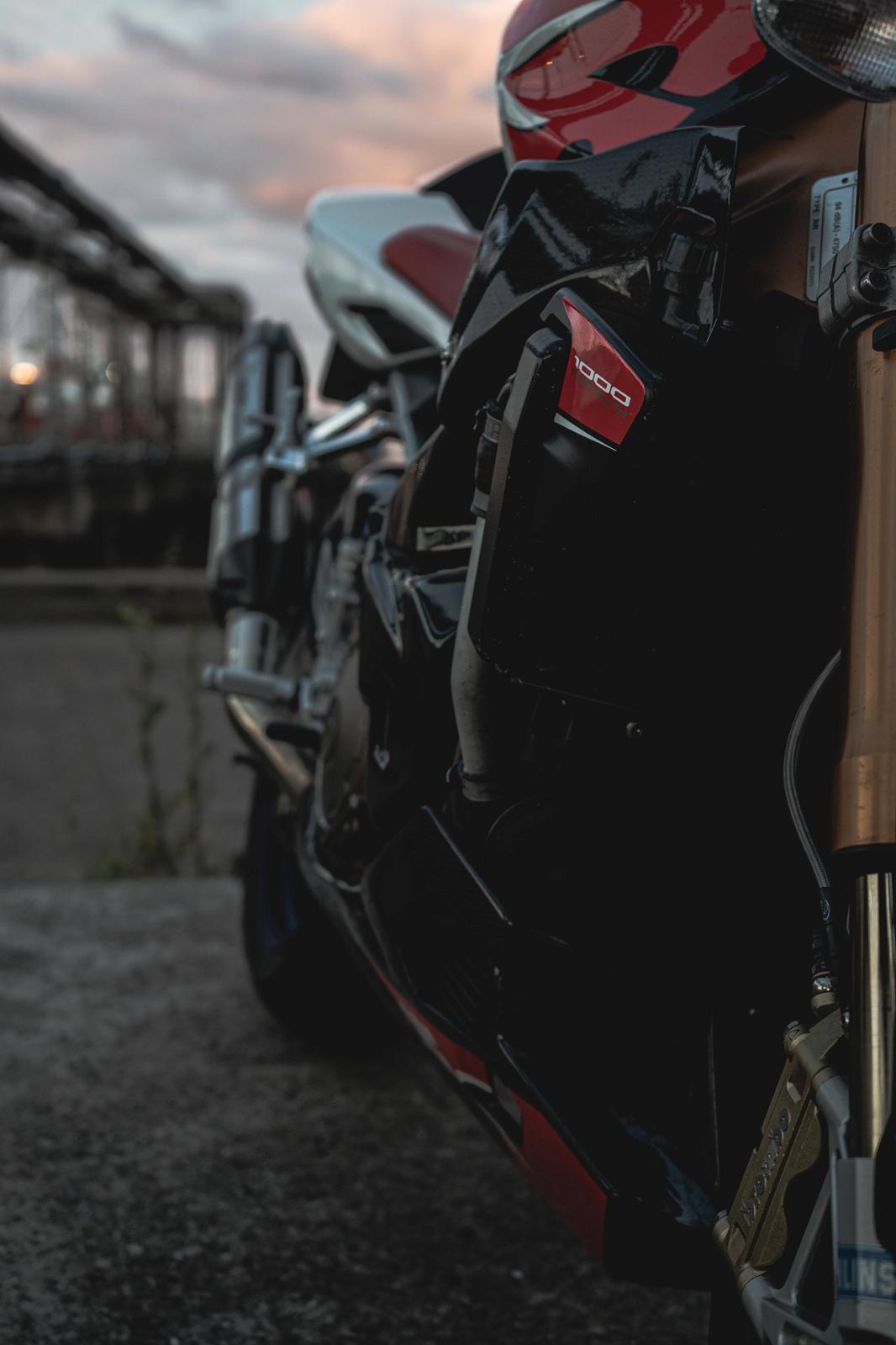 Aprilia Tuono 1000RR Factory billede 10