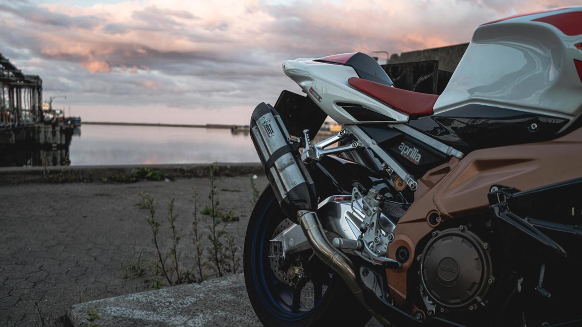 Aprilia Tuono 1000RR Factory billede 12