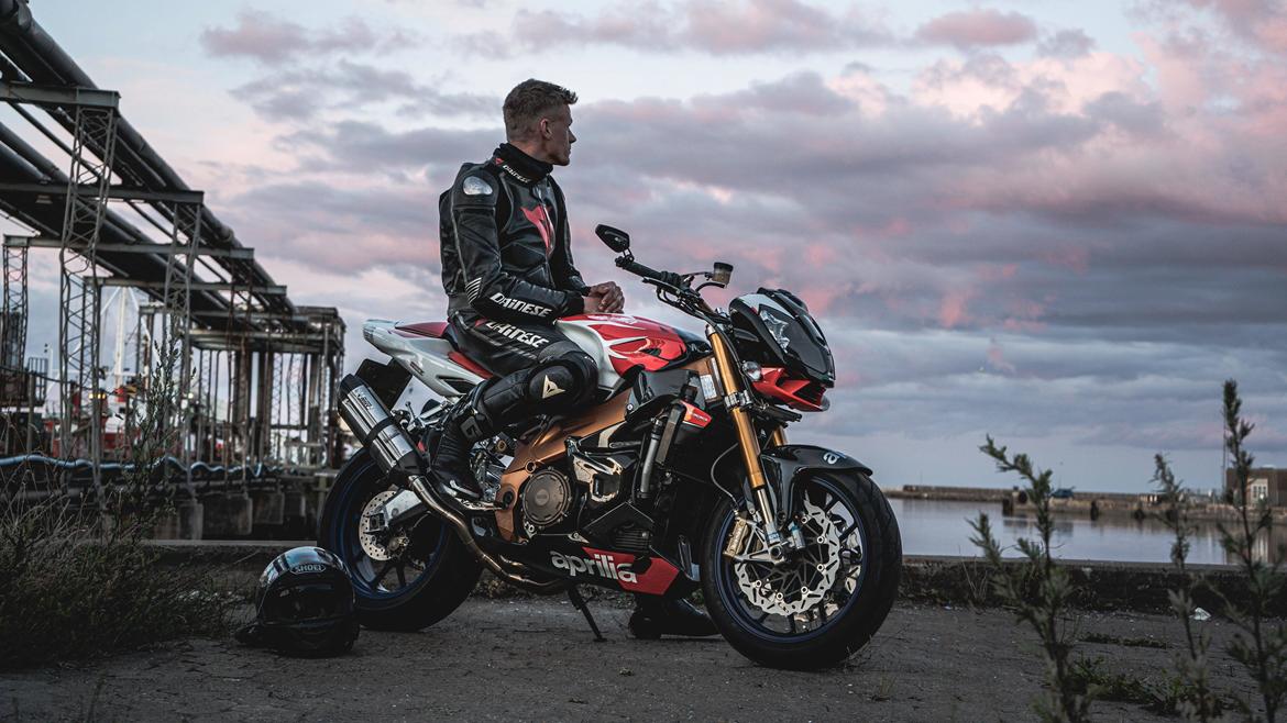 Aprilia Tuono 1000RR Factory billede 3