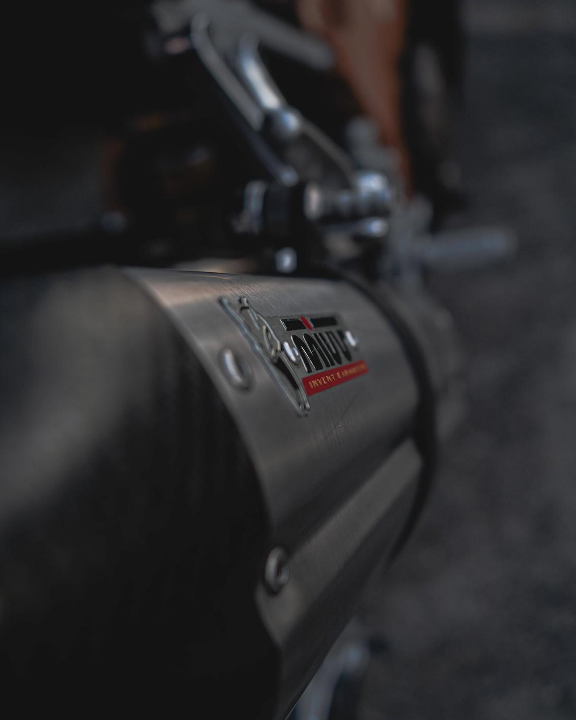 Aprilia Tuono 1000RR Factory billede 13