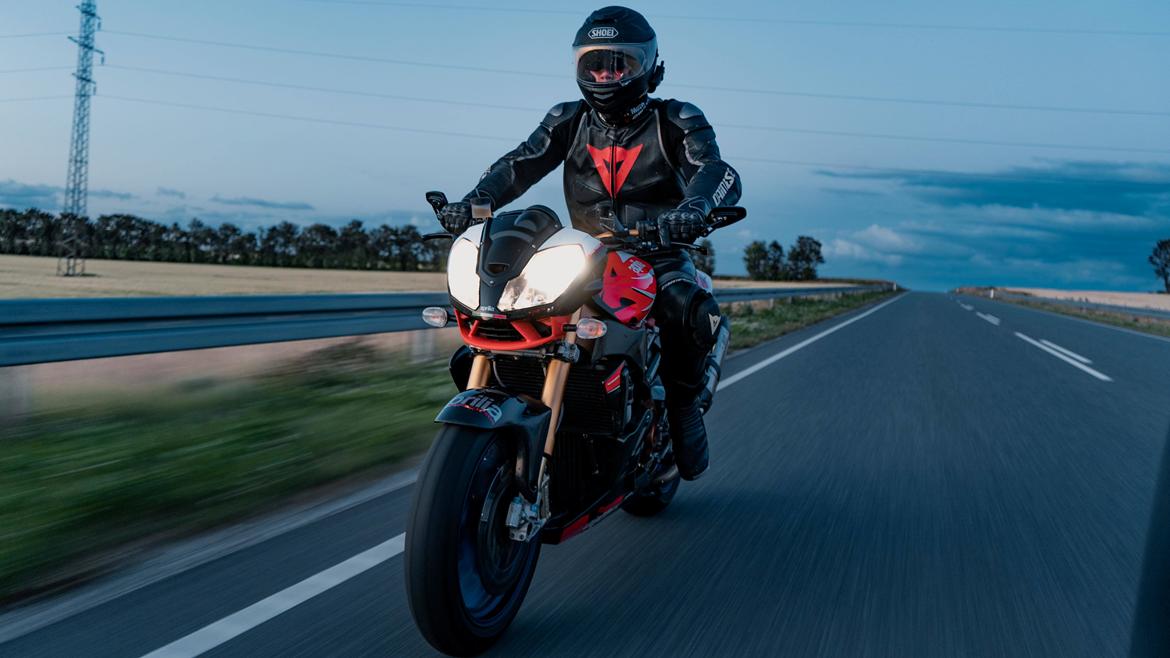 Aprilia Tuono 1000RR Factory billede 5