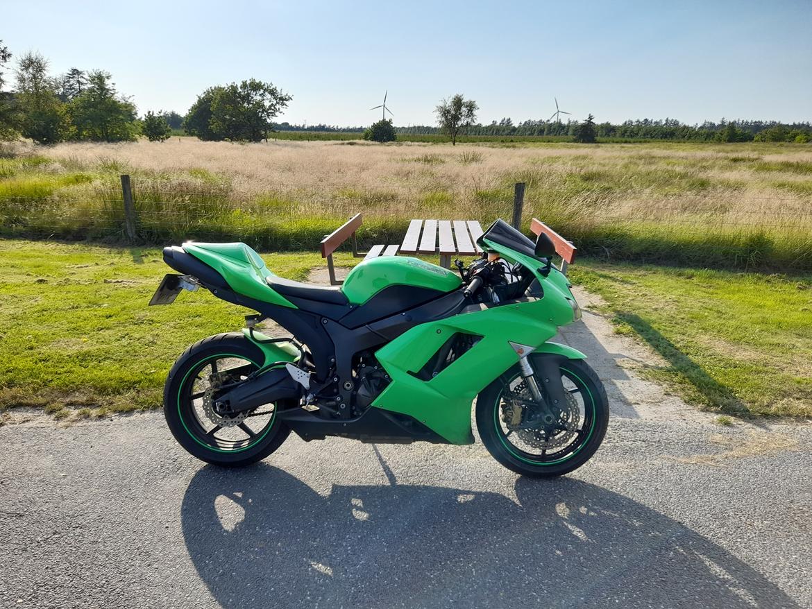 Kawasaki Zx6r ninja SOLGT  billede 3