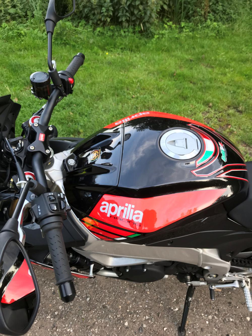 Aprilia Tuono v4 1100 rr billede 1
