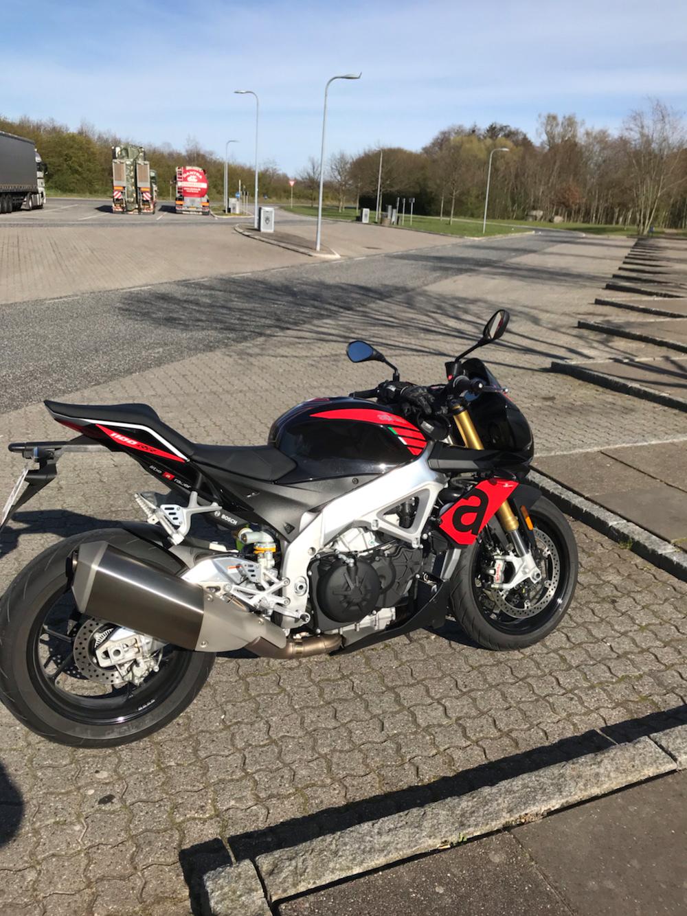 Aprilia Tuono v4 1100 rr billede 9