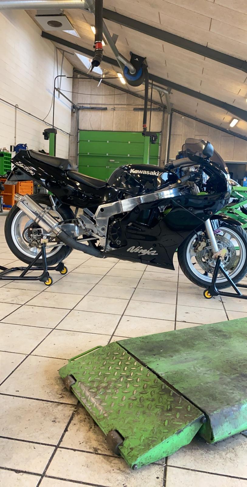 Kawasaki ZXR 750 H2 billede 4