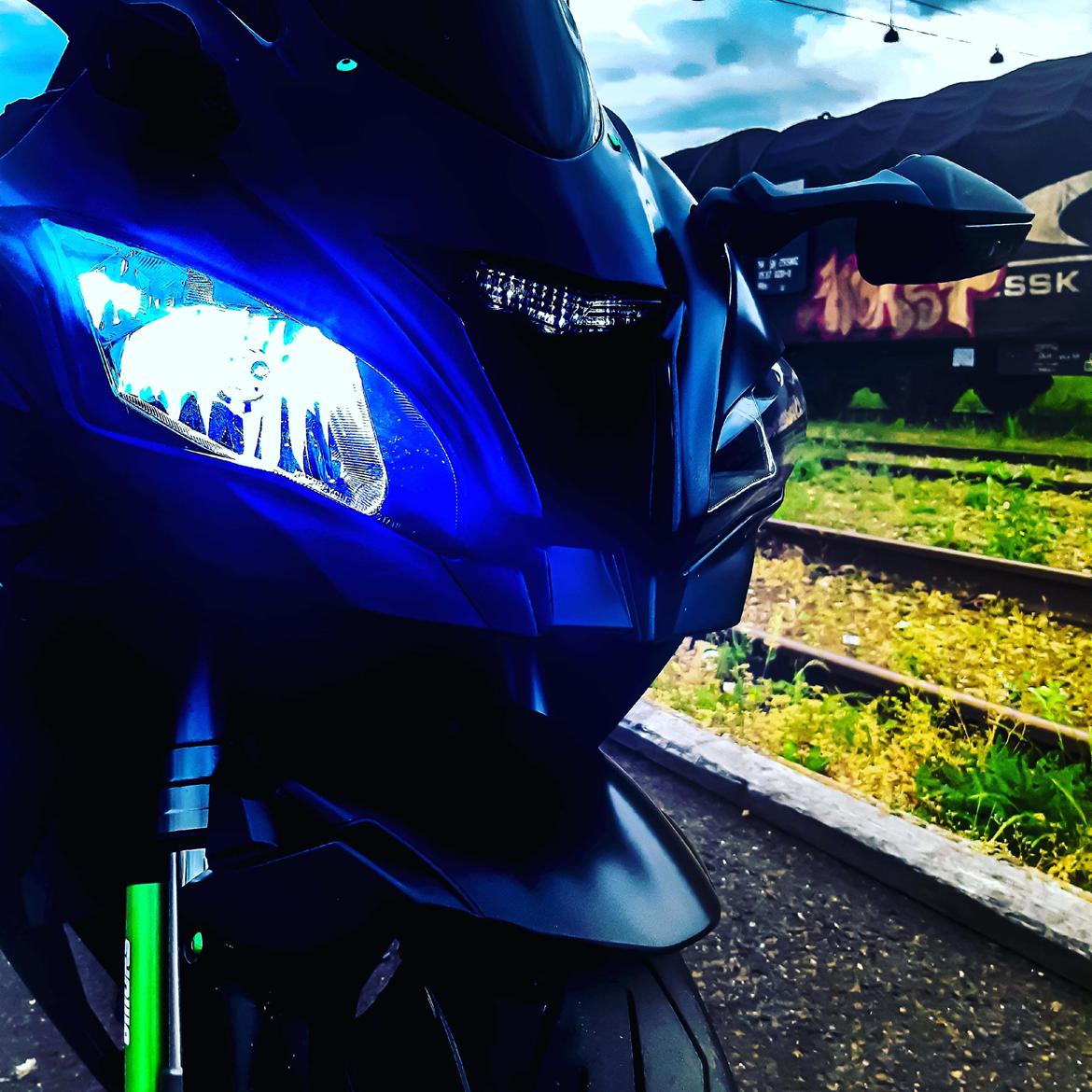 Kawasaki ZX10R billede 11