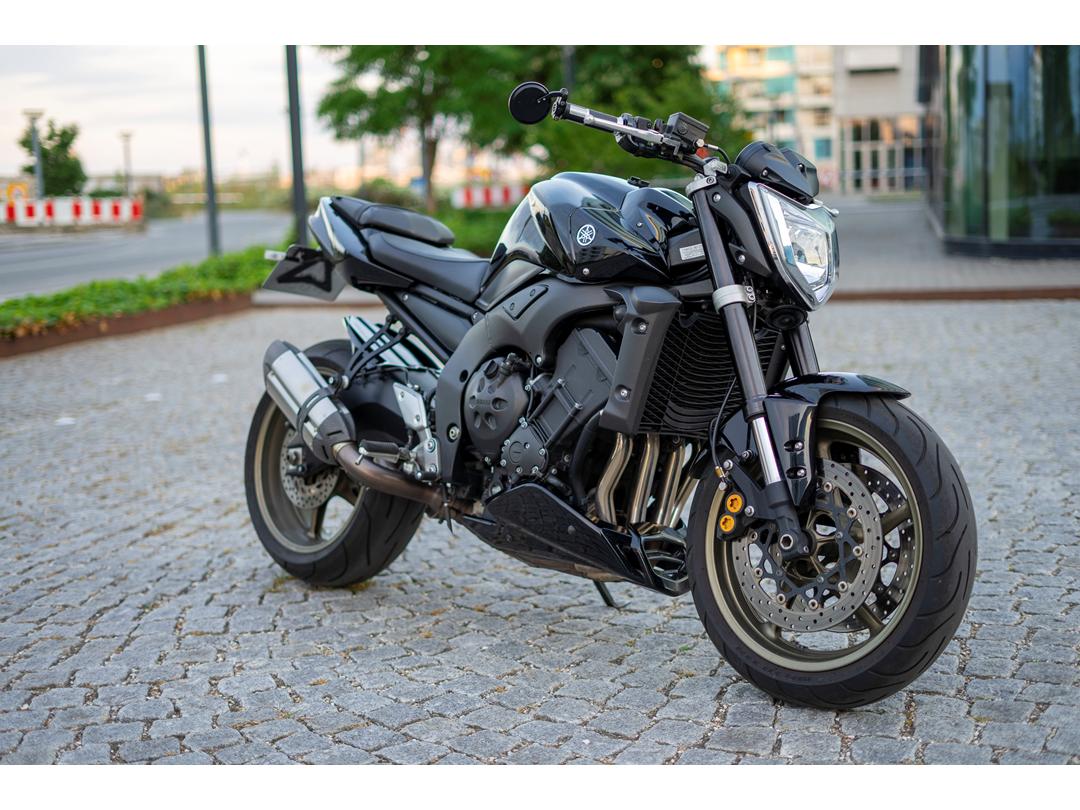 Yamaha FZ1 N 2008 Super velkorende maskine med