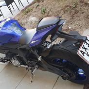 Yamaha R1