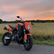 KTM 990 Super duke