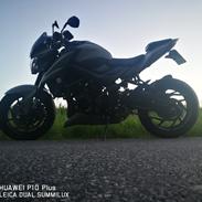 Suzuki GSXS 750 