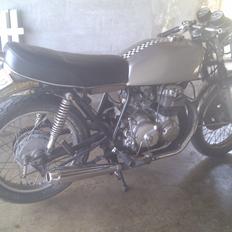 Honda CB 400 four