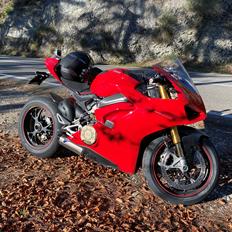 Ducati Panigale V4S