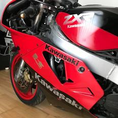 Kawasaki ZXR 750 H1