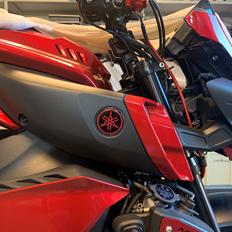 Yamaha MT 10 SOLGT :-/