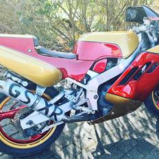 Suzuki Gsxr 400 SP