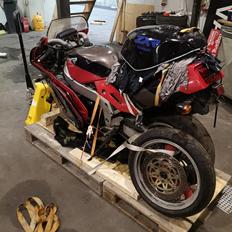 Kawasaki ZXR 750 H1