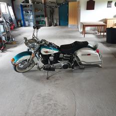 Harley Davidson FLH Electra Glide