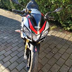 Aprilia Tuono V4 RR