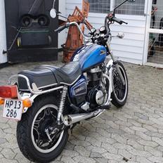 Honda Cm 400T (SOLGT)