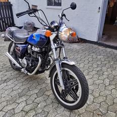 Honda Cm 400T (SOLGT)