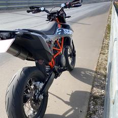 KTM 690 SMC-R
