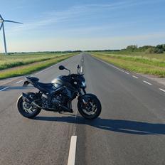 Suzuki GSX-S 750