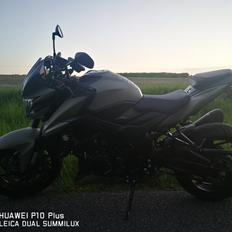 Suzuki GSXS 750 