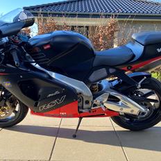 Aprilia RSV 1000 Mille (SOLGT)